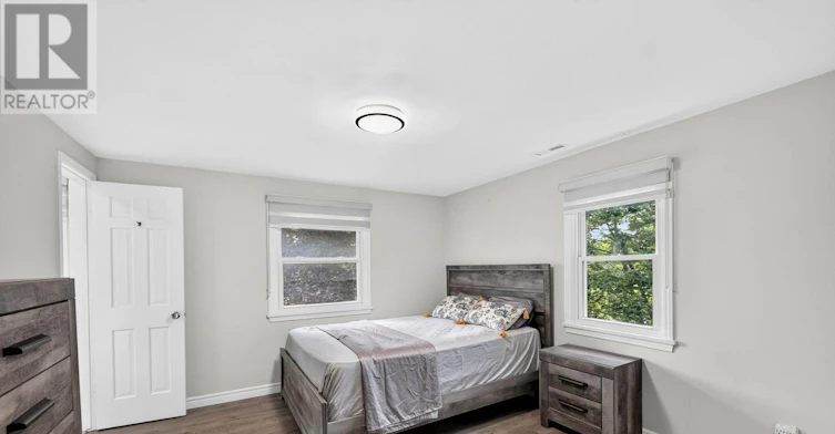 22 Fireside Drive, Hamilton, ON, L8N 2Z7 - 18