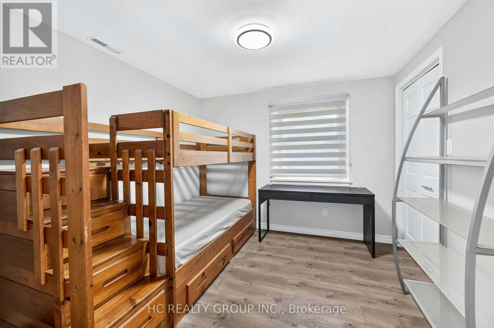 22 Fireside Drive, Hamilton, ON, L8N 2Z7 - 22