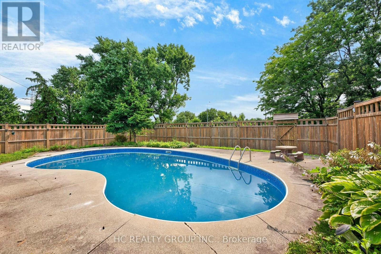 22 Fireside Drive, Hamilton, ON, L8N 2Z7 - 31