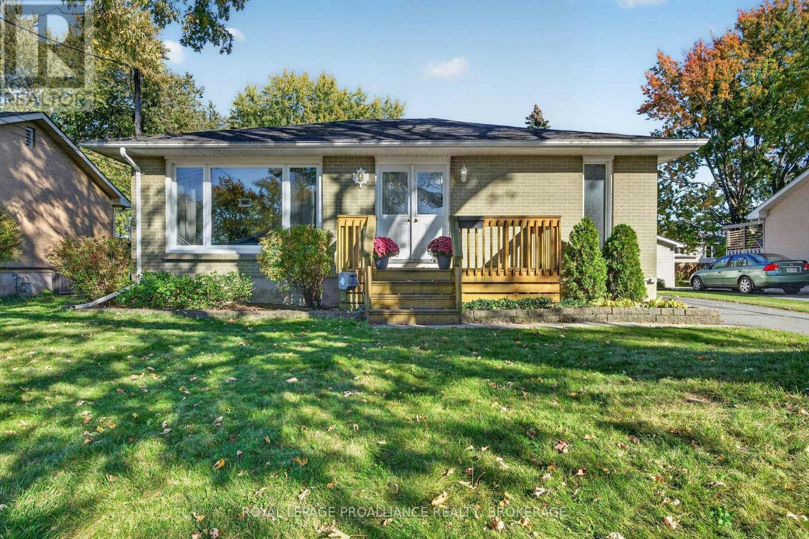 9 Henry Crescent, Loyalist, ON, K7N 1G3