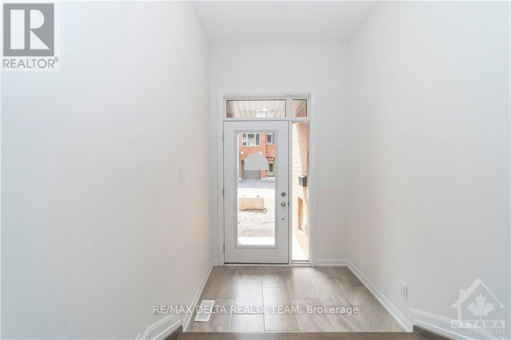 565 Halo Private, Ottawa, ON, K1C 1R8 - 3