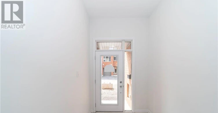 565 Halo Private, Ottawa, ON, K1C 1R8 - 3