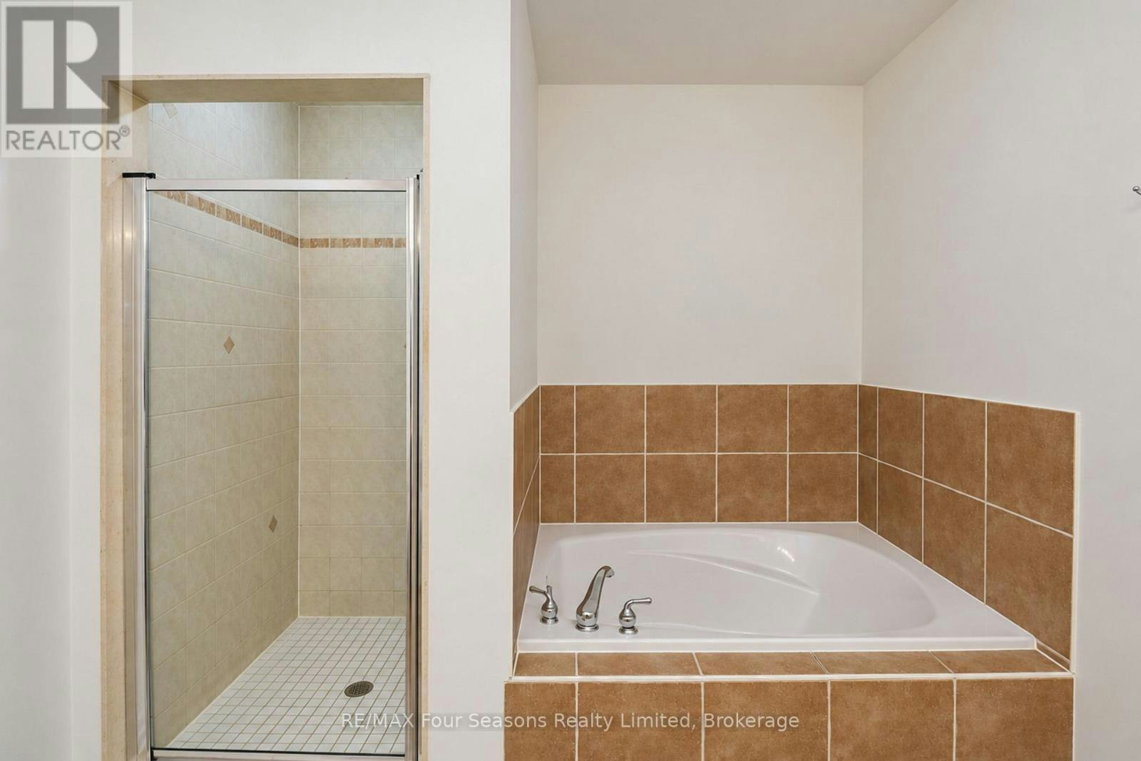 8-15 Waterside Lane, Collingwood, ON, L9Y 0E8 - 14