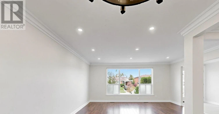 71 Clydesdale Drive, Toronto, ON, M2J 3N3 - 4