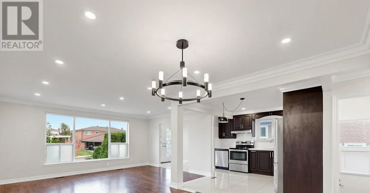 71 Clydesdale Drive, Toronto, ON, M2J 3N3 - 3