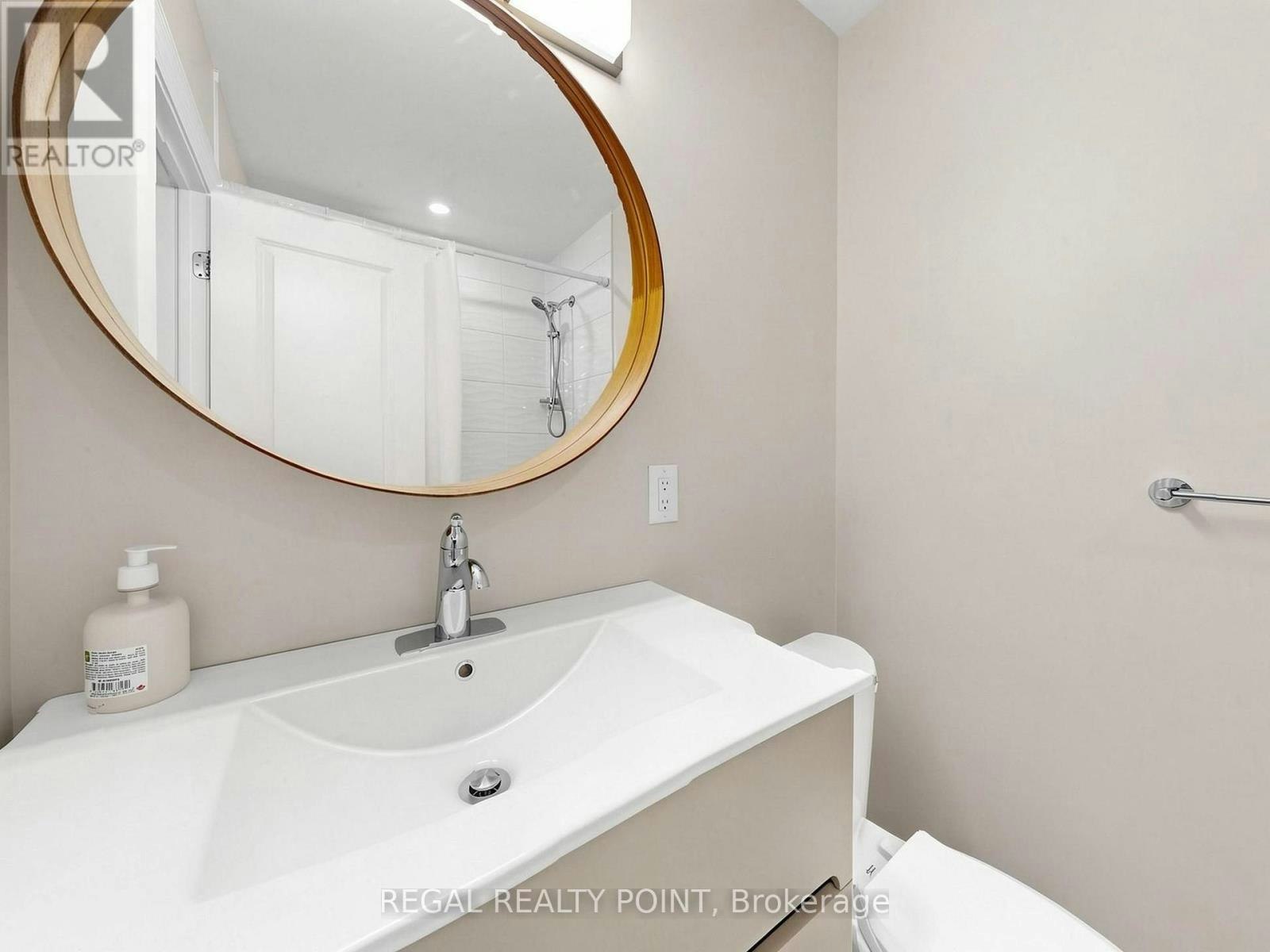 71 Clydesdale Drive, Toronto, ON, M2J 3N3 - 21