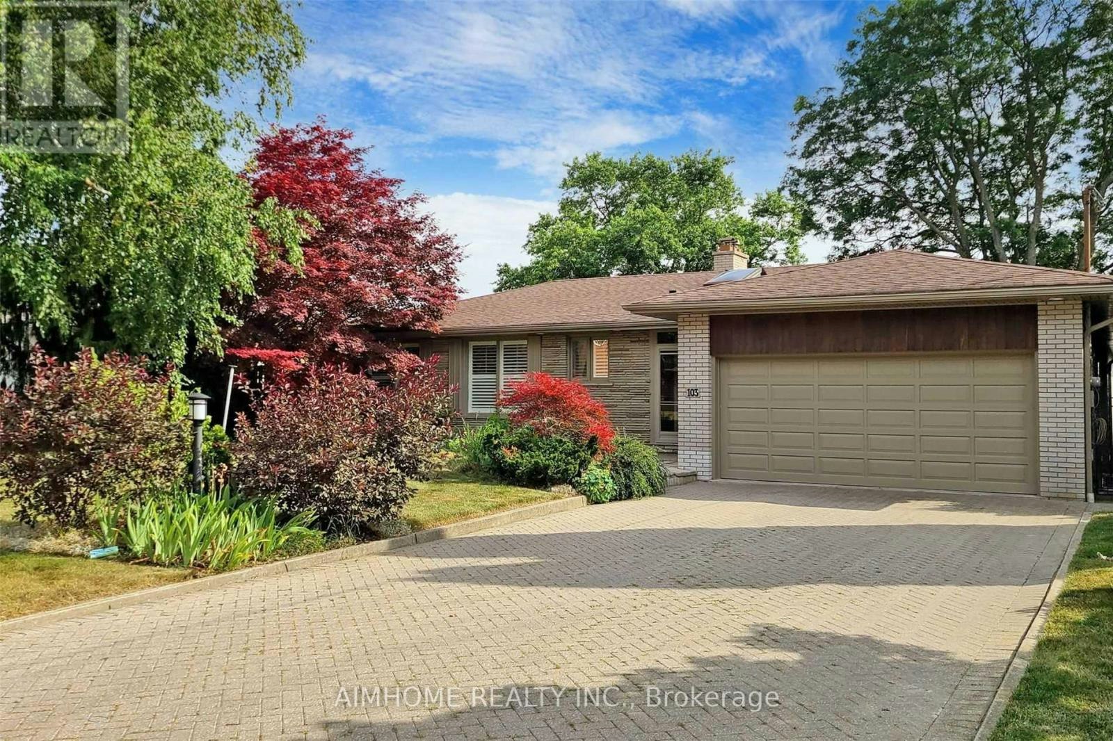 103 Alamosa Drive, Toronto, ON, M2J 2N8 - 2