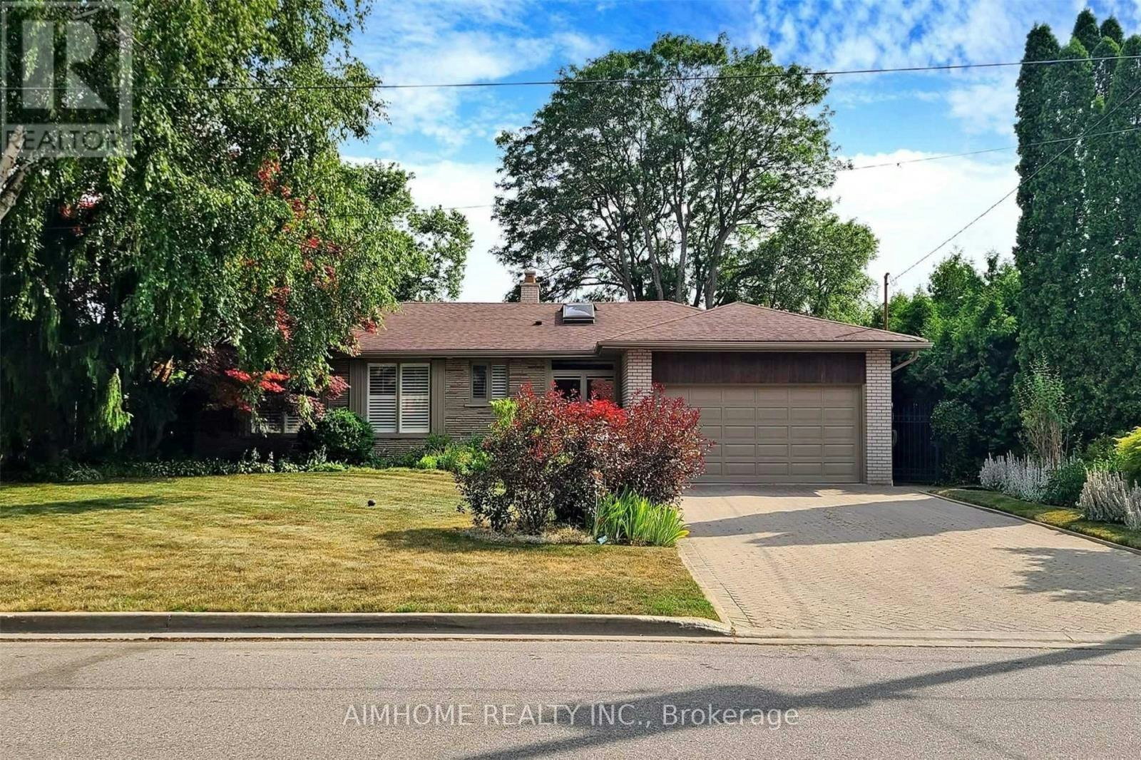 103 Alamosa Drive, Toronto, ON, M2J 2N8