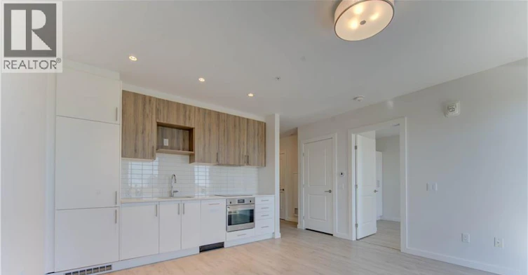 1612-181 King Street S, Waterloo, ON, N2J 0E7 - 4