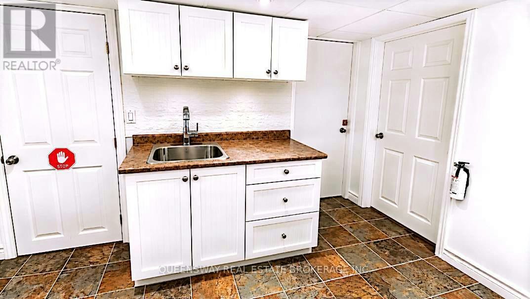 BASEMENT-34 Tower Crescent, Barrie, ON, L4N 2V2 - 8