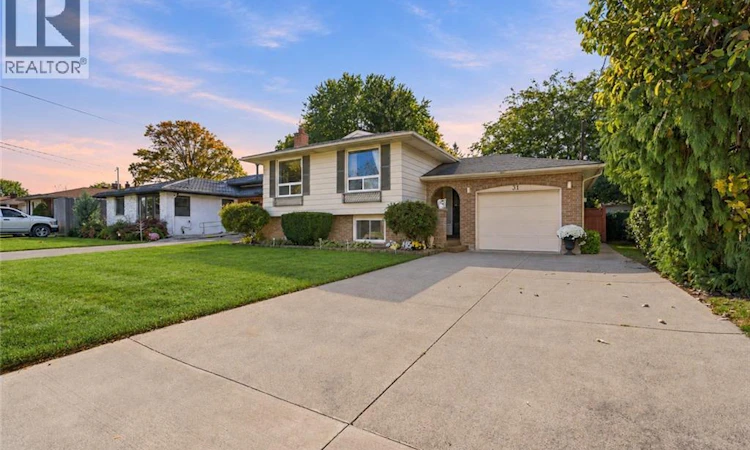 31 Bendingroad Crescent