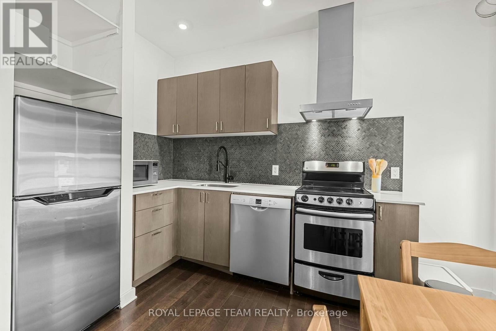 301-1308 Thames Street, Ottawa, ON, K1Z 7N4 - 5