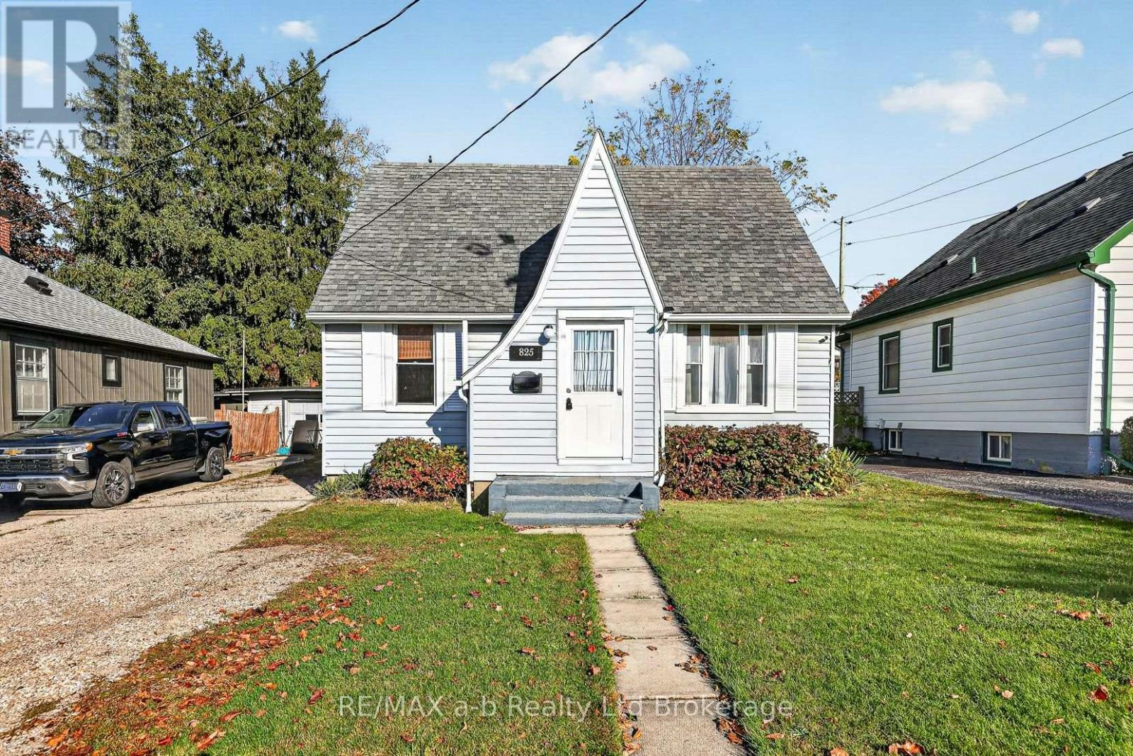 825 James Street, Woodstock, ON, N4S 1R9
