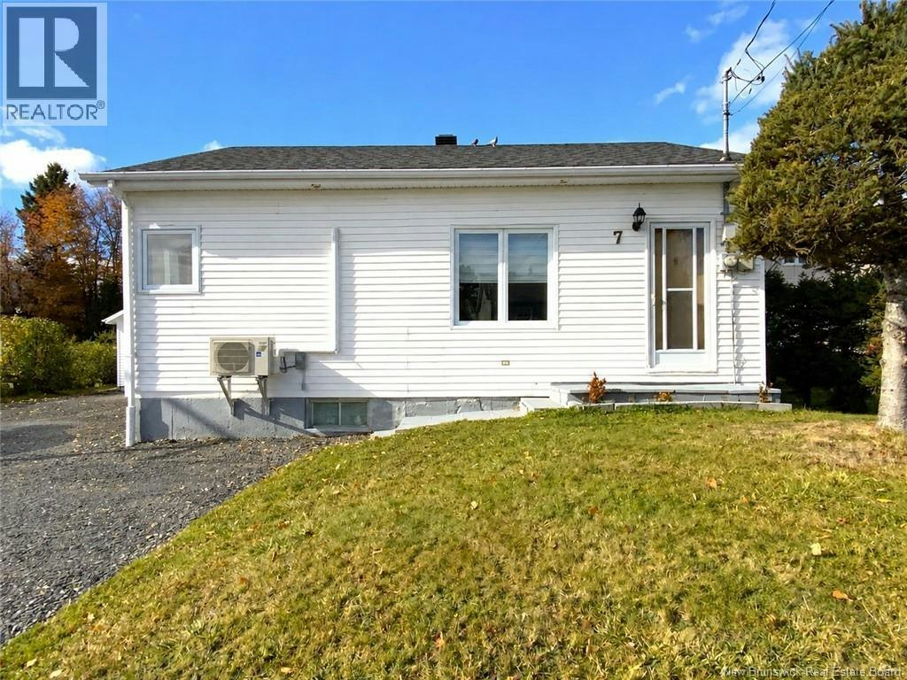 7 Lajoie Street, Edmundston, NB, E7C 1E1