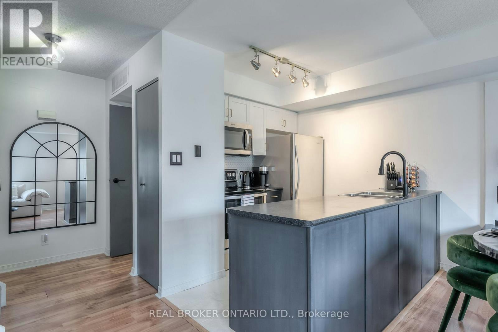 524-46 Liberty Street EAST, Toronto, ON, M6K 3P2 - 7