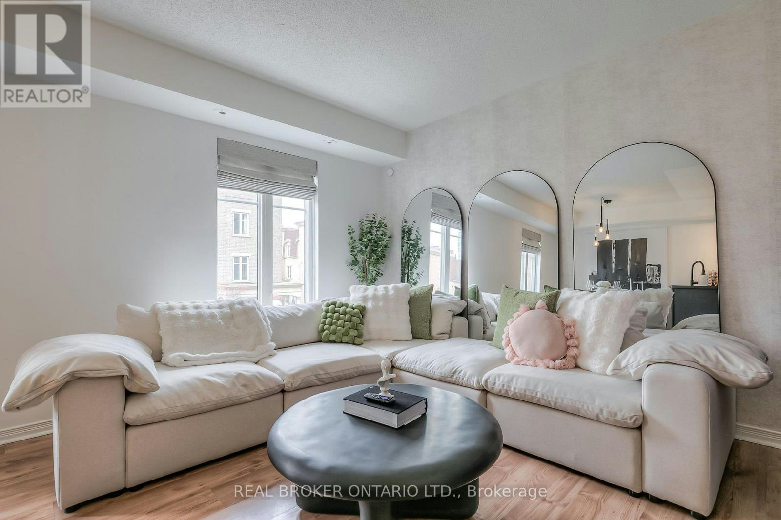 524-46 Liberty Street EAST, Toronto, ON, M6K 3P2 - 3