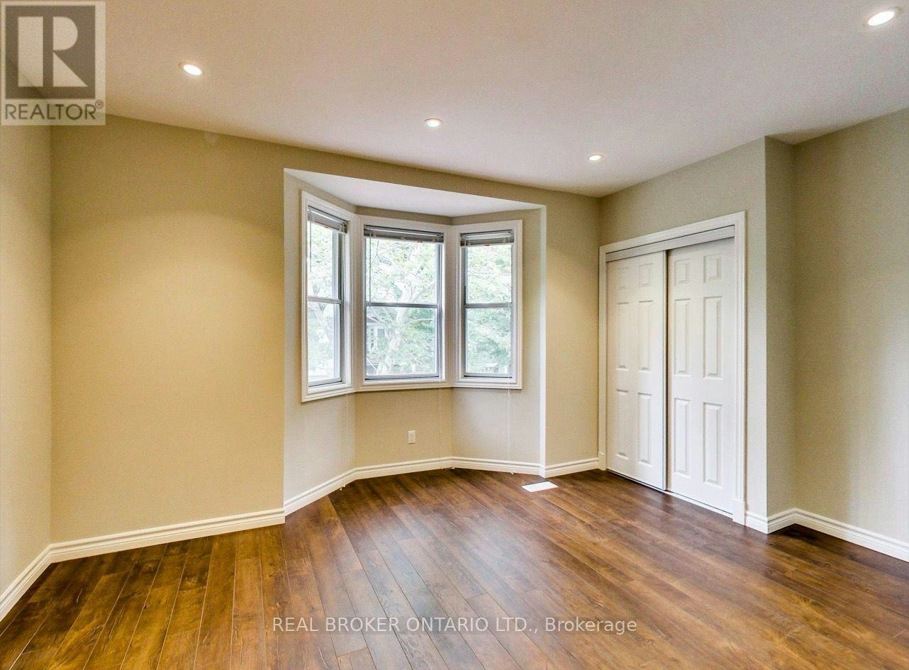 UPPER-68 Redwood Avenue, Toronto, ON, M4L 2S6 - 10