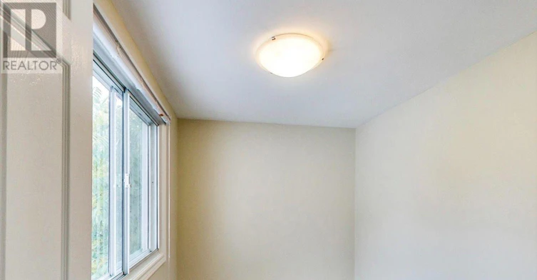 UPPER-68 Redwood Avenue, Toronto, ON, M4L 2S6 - 6