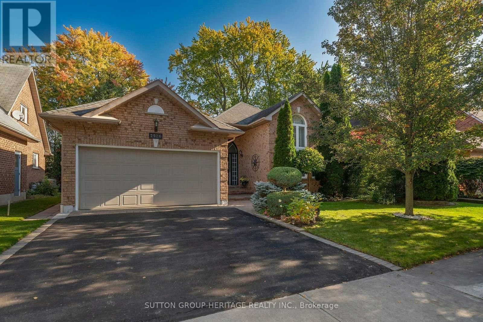 2526 Linwood Street, Pickering, ON, L1X 2P6
