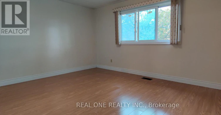 UPPER-93 Southdale Drive, Markham, ON, L3P 1K1 - 7
