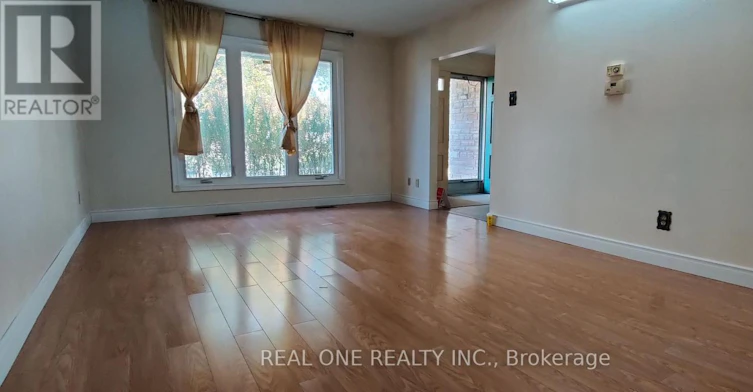 UPPER-93 Southdale Drive, Markham, ON, L3P 1K1 - 2