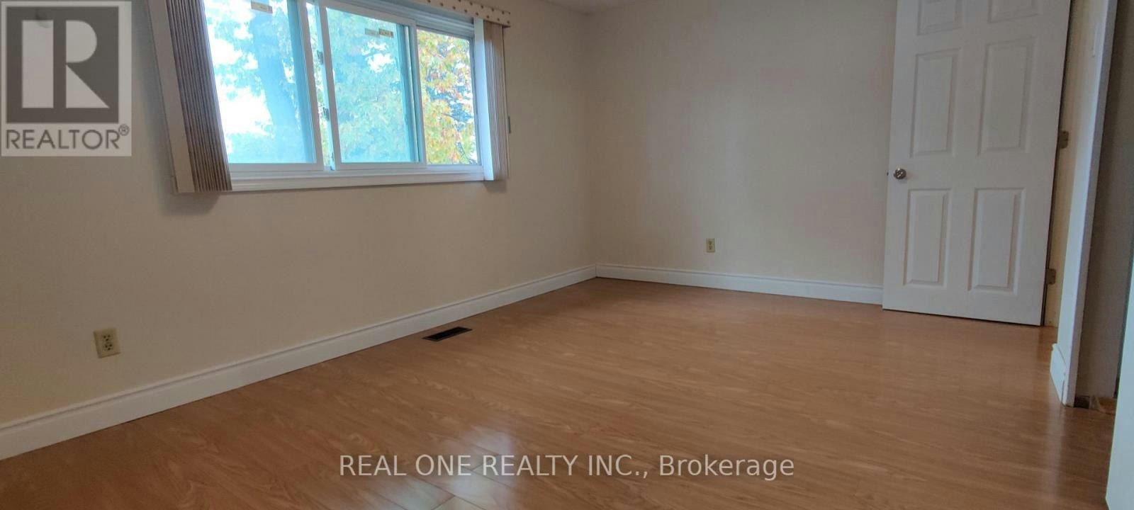 UPPER-93 Southdale Drive, Markham, ON, L3P 1K1 - 8