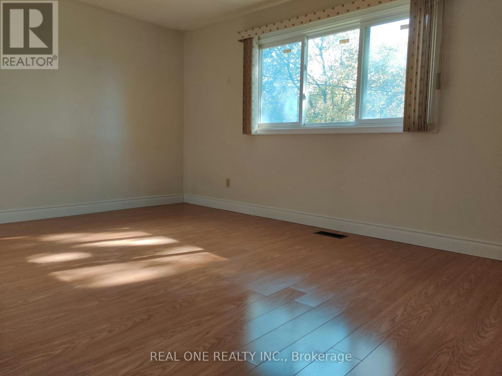 UPPER-93 Southdale Drive, Markham, ON, L3P 1K1 - 9