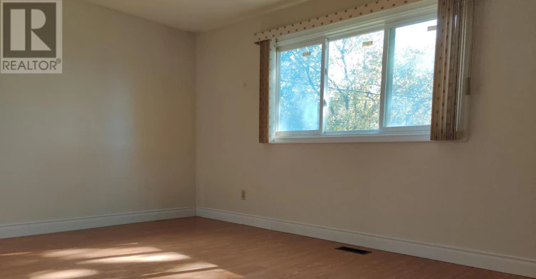 UPPER-93 Southdale Drive, Markham, ON, L3P 1K1 - 9