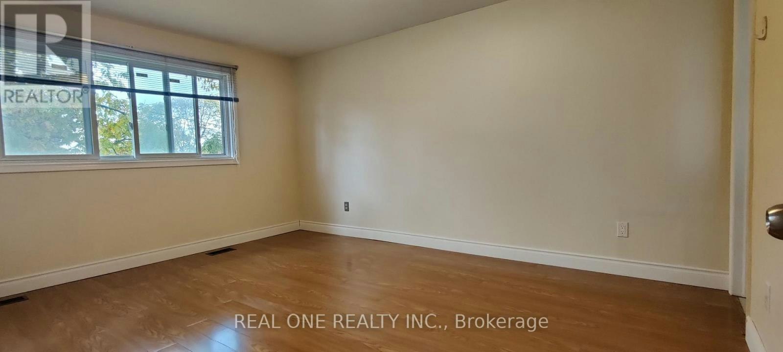 UPPER-93 Southdale Drive, Markham, ON, L3P 1K1 - 6