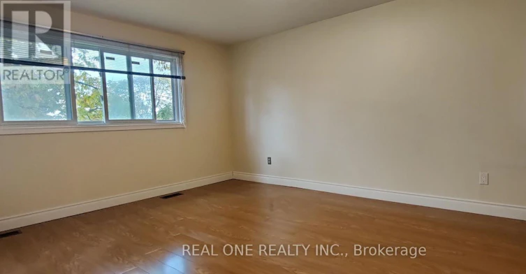 UPPER-93 Southdale Drive, Markham, ON, L3P 1K1 - 6