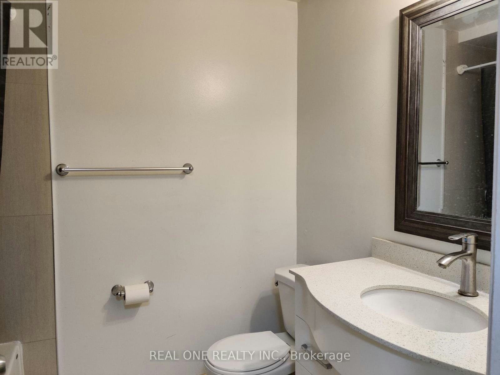 UPPER-93 Southdale Drive, Markham, ON, L3P 1K1 - 11