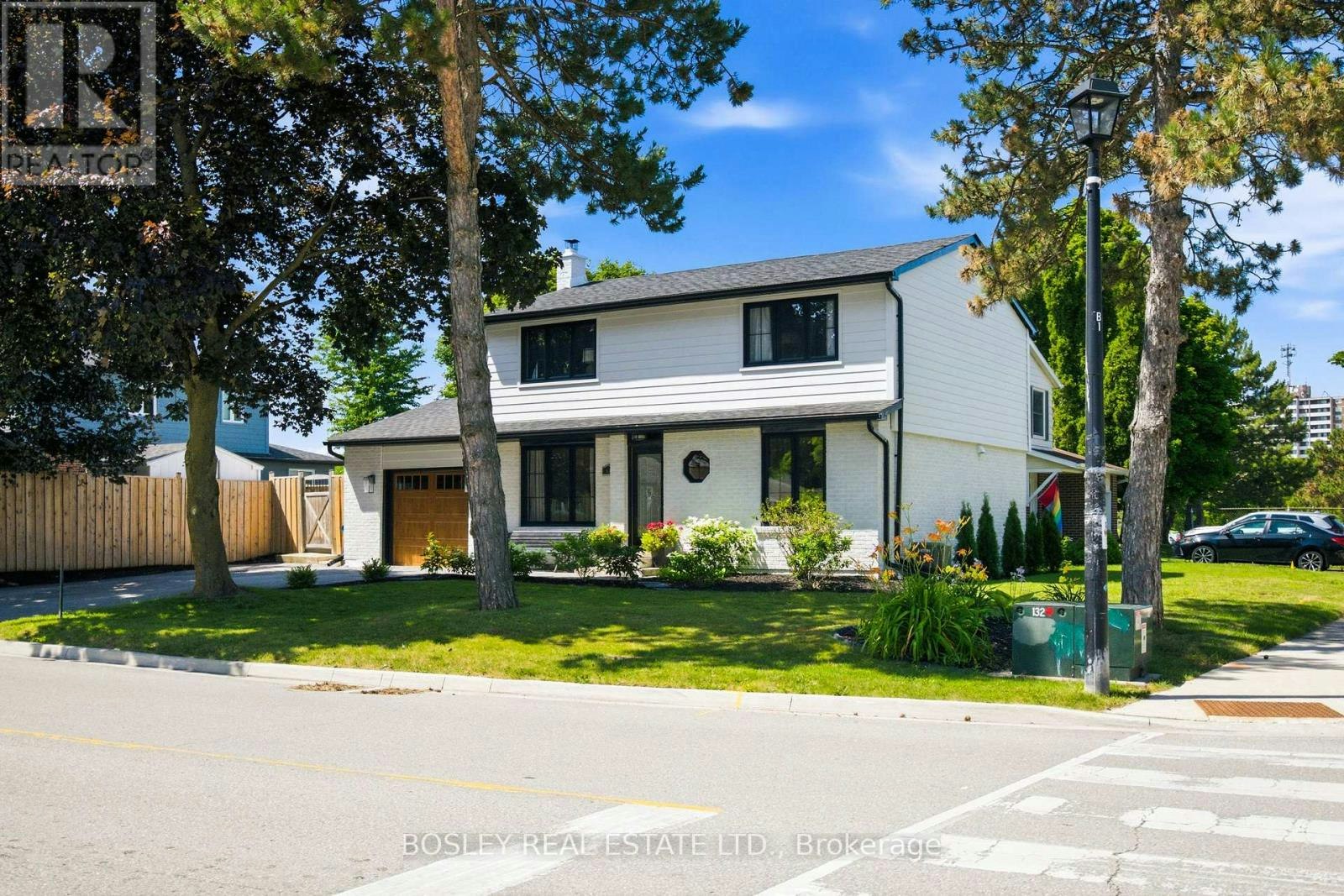 440 Sandford Street, Newmarket, ON, L3Y 4S7