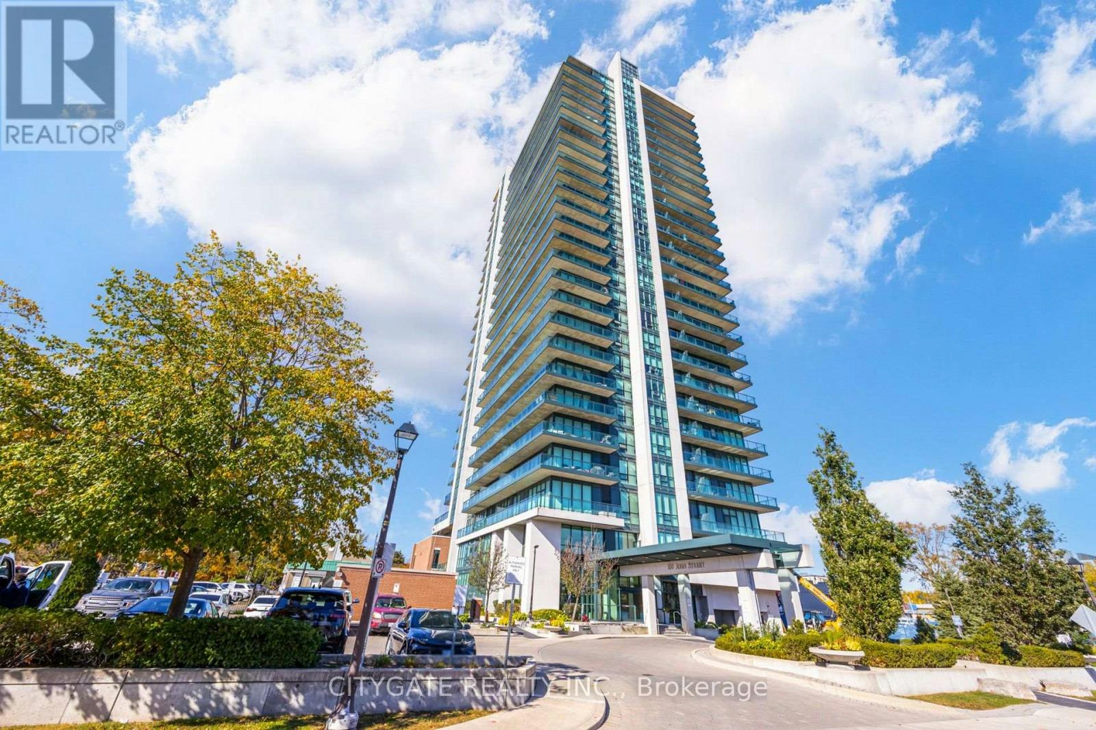 809-100 John Street, Brampton, ON, L6W 0A8