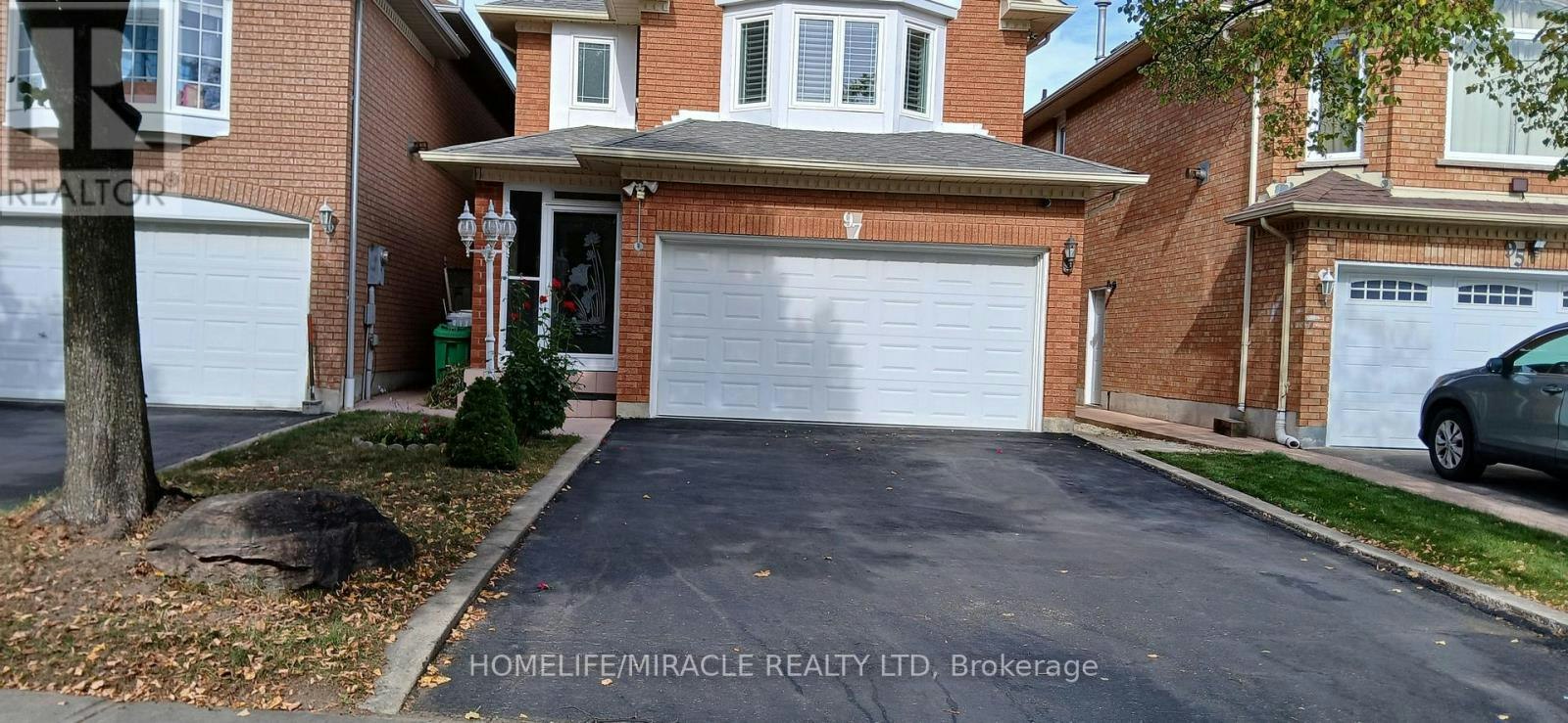 97 Wildberry Crescent, Brampton, ON, L6R 1J9 - 2