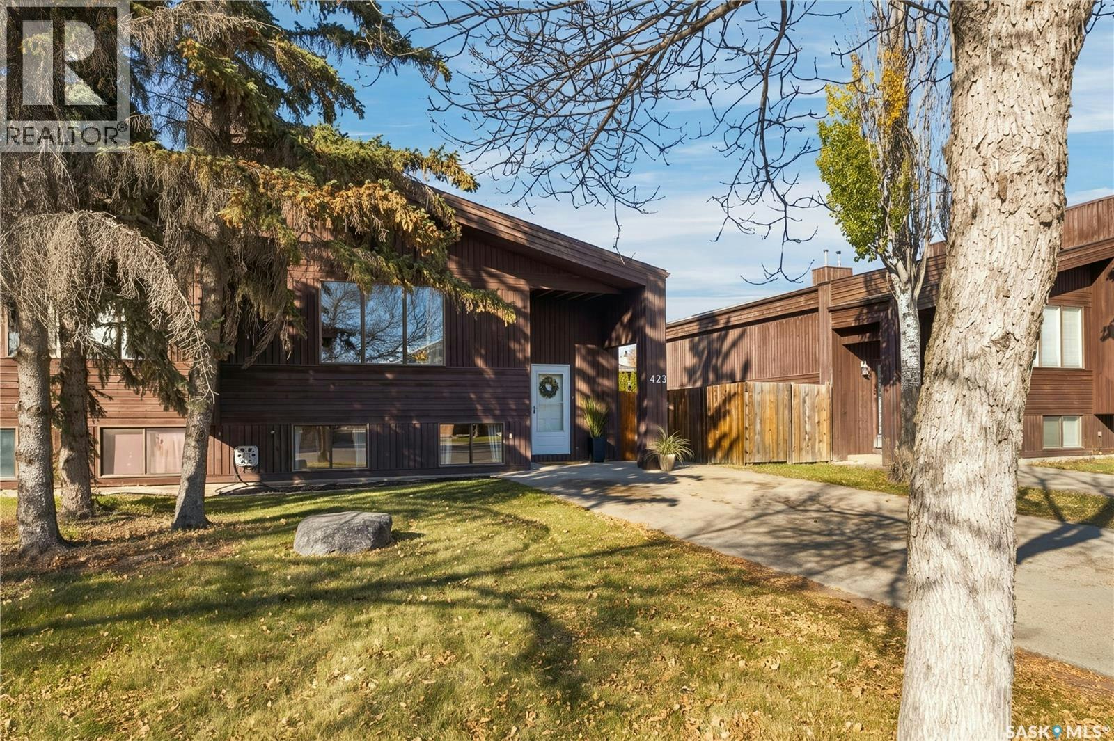 423 Russell Road, Saskatoon, SK, S7K 7A8