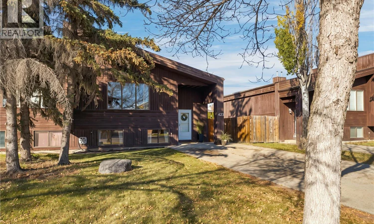 423 Russell Road
