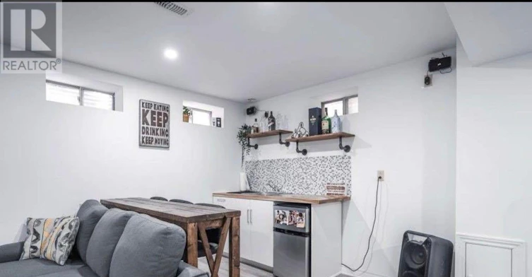 15 Cactus Crescent, Hamilton, ON, L8J 0M4 - 4