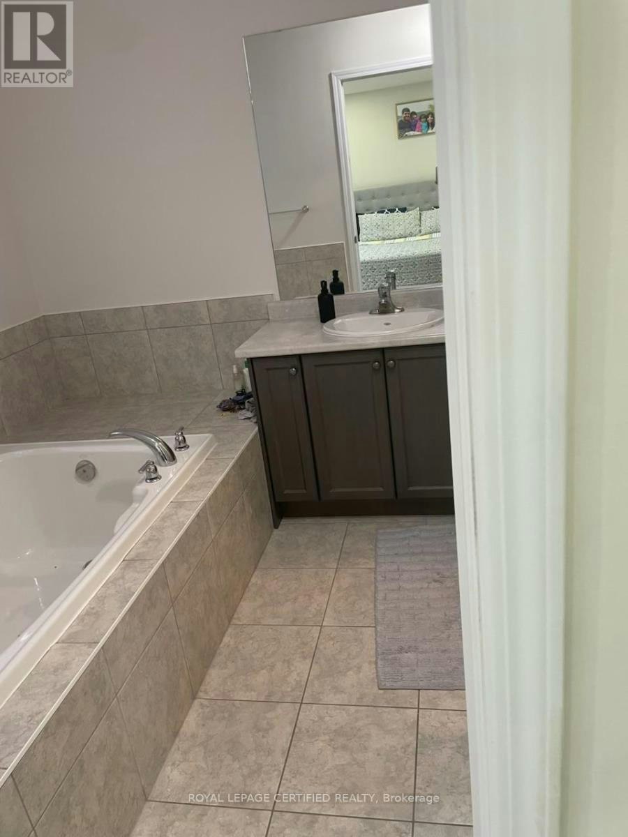 15 Cactus Crescent, Hamilton, ON, L8J 0M4 - 15