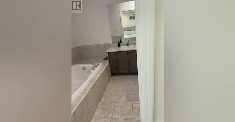 15 Cactus Crescent, Hamilton, ON, L8J 0M4 - 15