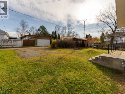 2275 Laurier Crescent - 5