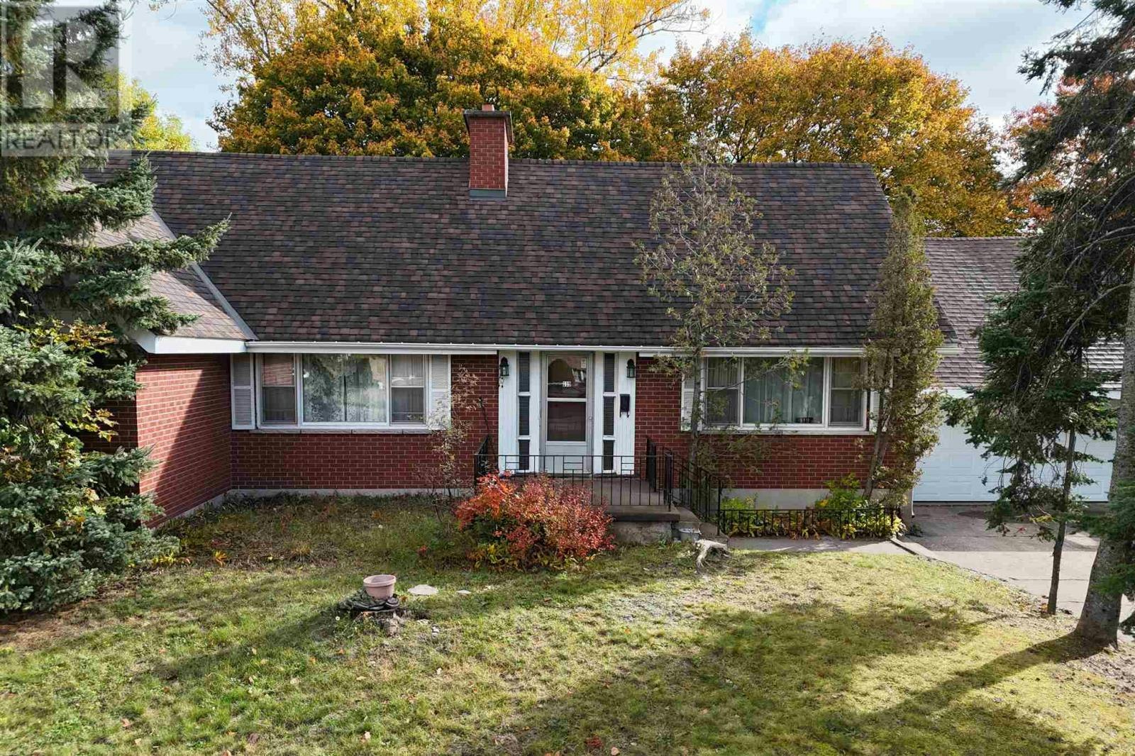 119 Parkdale Drive, Sault Ste. Marie, ON, P6A 4C6