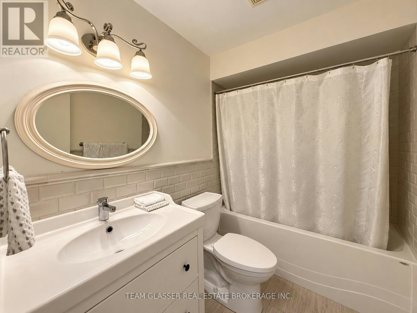 UPPER-7 Harrow Court, London, ON, N6C 5A6 - 13