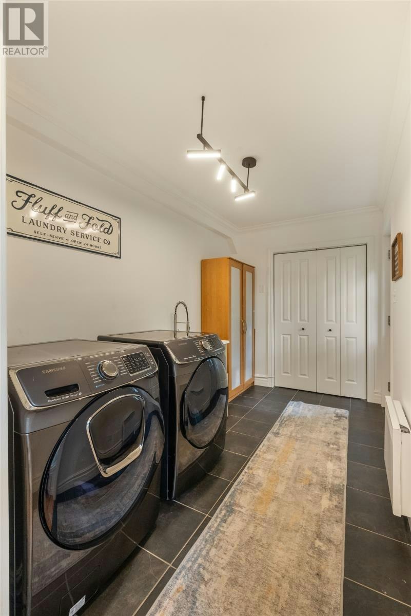 17 Appledore Place, St Johns, NL, A1B 2W8 - 17