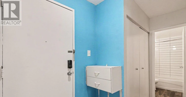 203 C-2044 Arrowsmith Drive, Ottawa, ON, K1J 7V8 - 3
