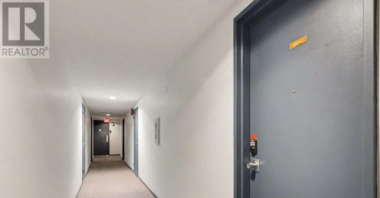 203 C-2044 Arrowsmith Drive, Ottawa, ON, K1J 7V8 - 2