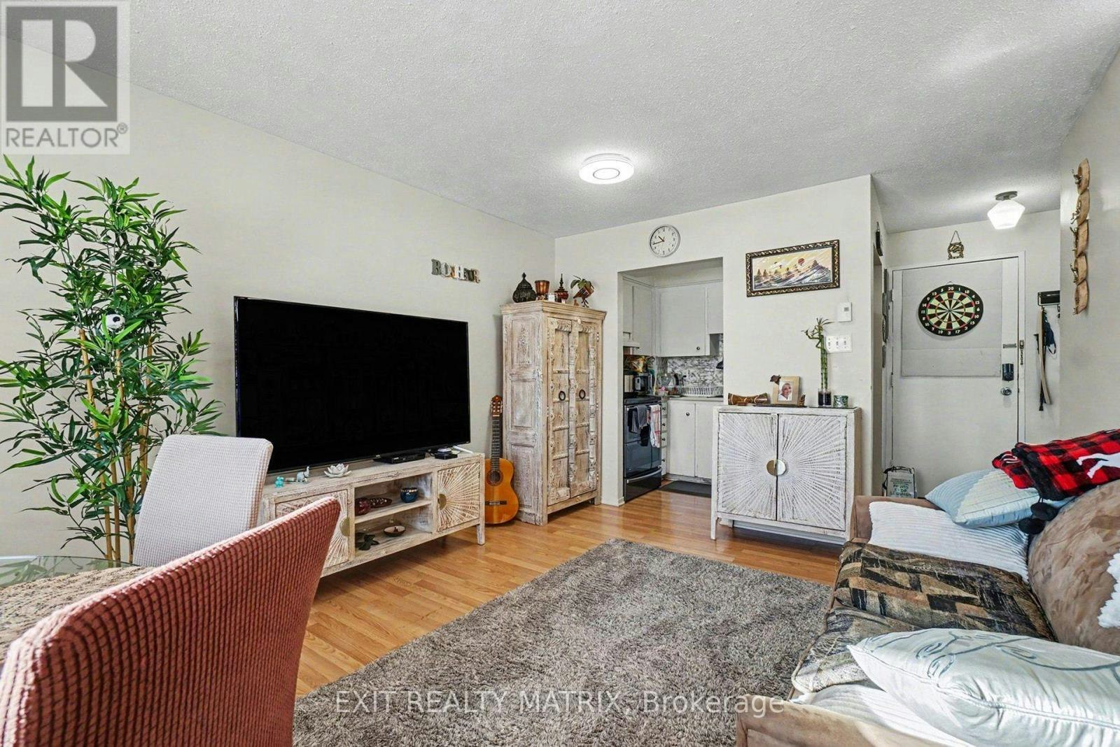 203 C-2044 Arrowsmith Drive, Ottawa, ON, K1J 7V8 - 6