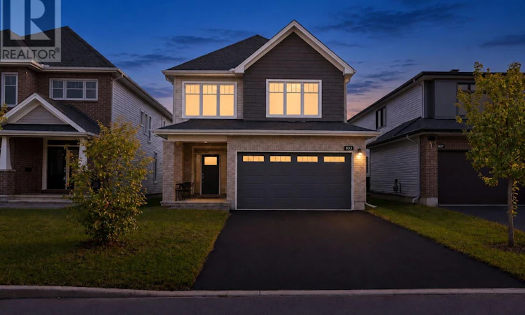633 Moonflower Crescent