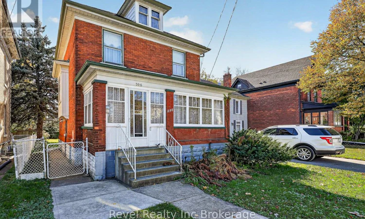 596 King Street