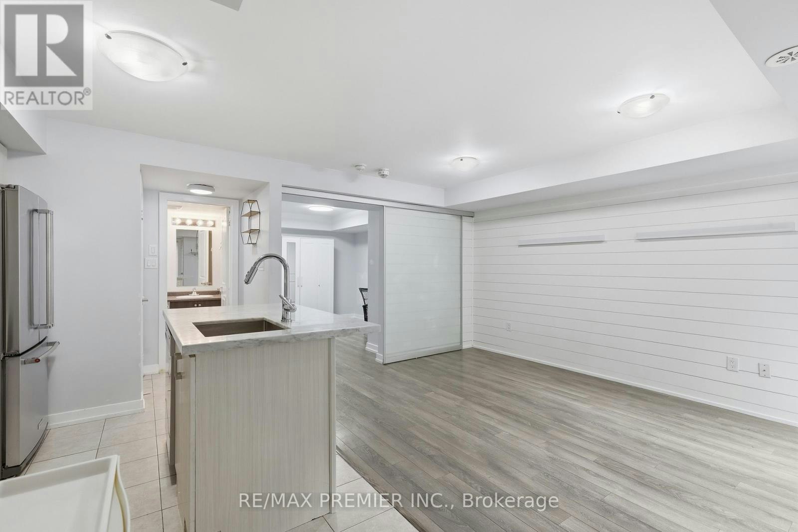 44-2315 Sheppard Avenue W, Toronto, ON, M9M 0E8 - 3