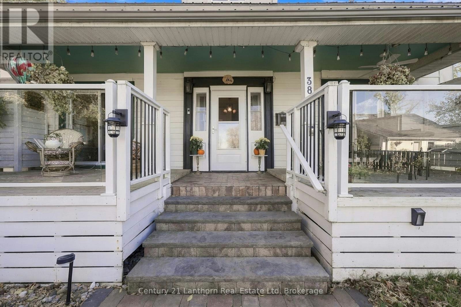 382 Front Street, Quinte West, ON, K8V 4P8